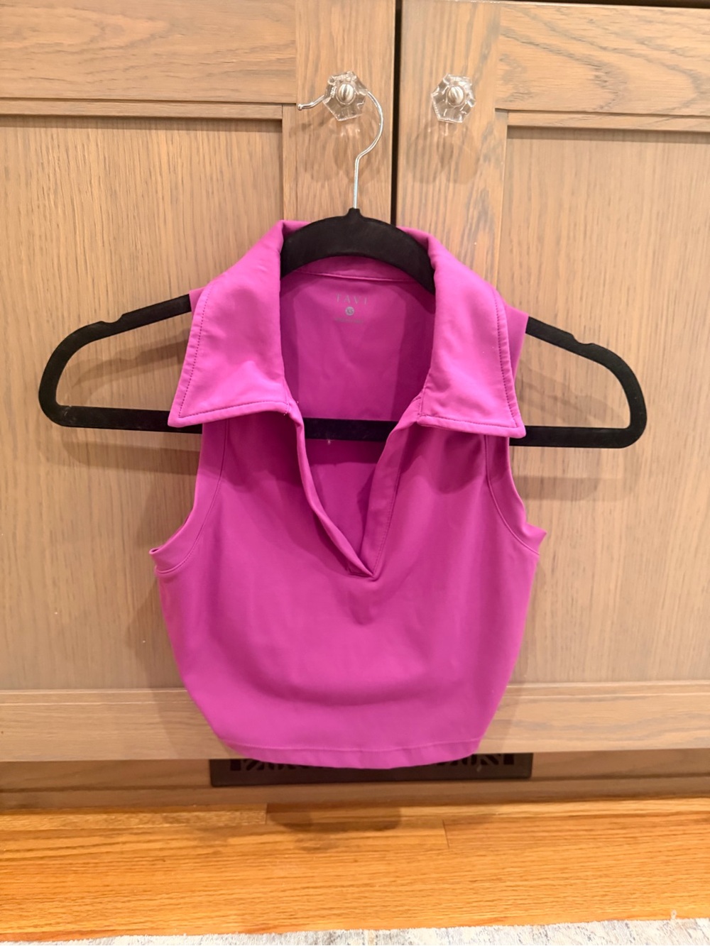 Cropped Sleeveless Polo Tank Top in Fuchsia